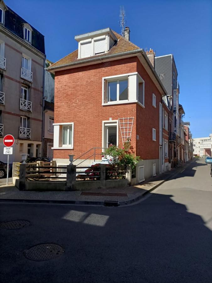 Appart En 1Er Etage A 120M De La Mer Le Tréport Buitenkant foto